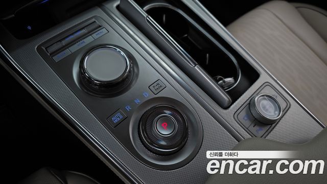 Genesis GV80 2023 — photo 12