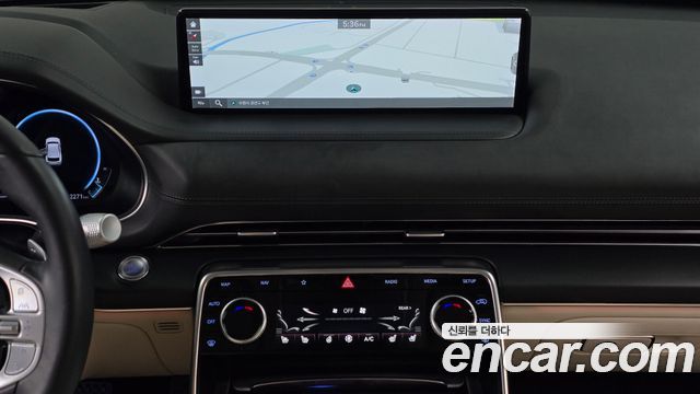 Genesis GV80 2023 — photo 18