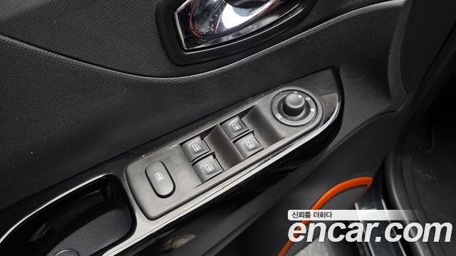 Renault Korea QM3 2015 — photo 25