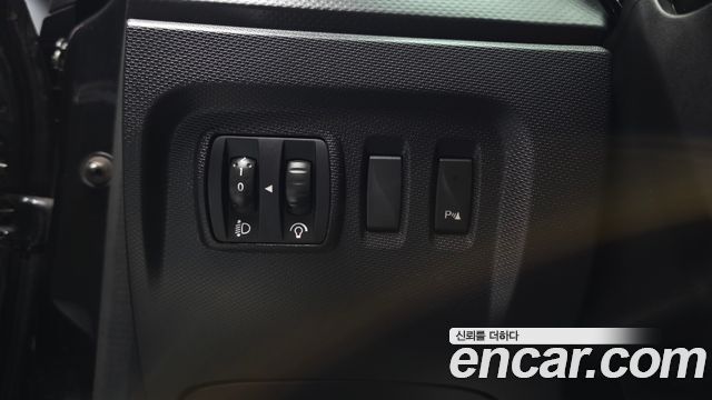 Renault Korea QM3 2015 — photo 29