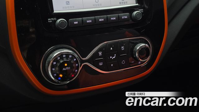 Renault Korea QM3 2015 — photo 30