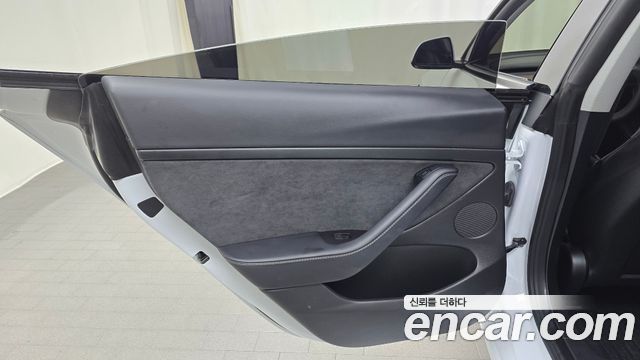 Tesla Model 3 2022 — photo 15