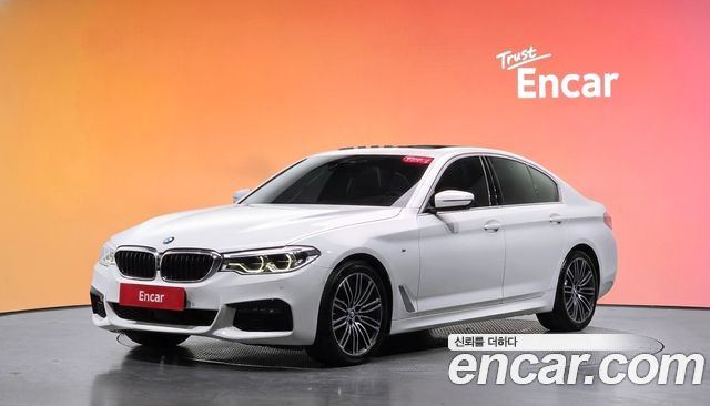 BMW 5-Series 2020 — photo 1