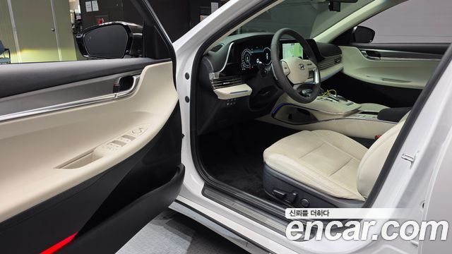 Hyundai Grandeur 2022 — photo 13