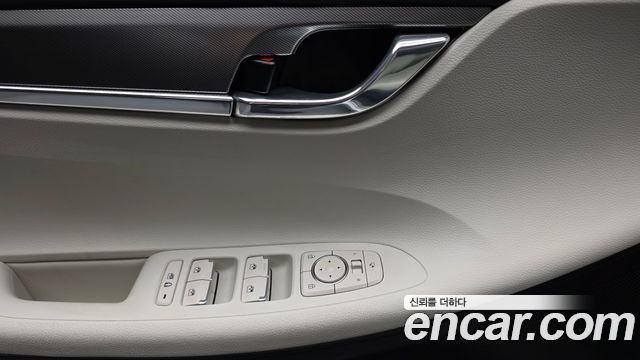 Hyundai Grandeur 2022 — photo 26