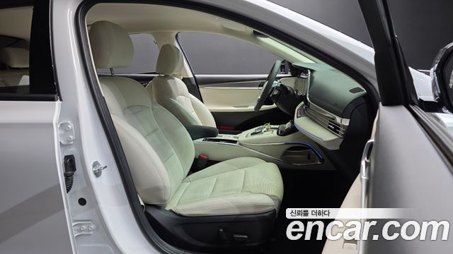 Hyundai Grandeur 2022 — photo 16