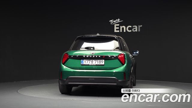 Mini Cooper 2025 — photo 4
