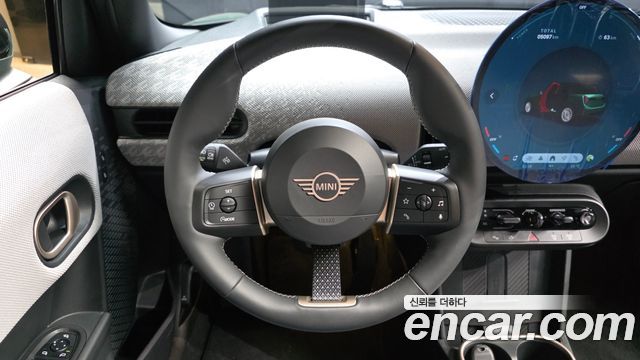 Mini Cooper 2025 — photo 19