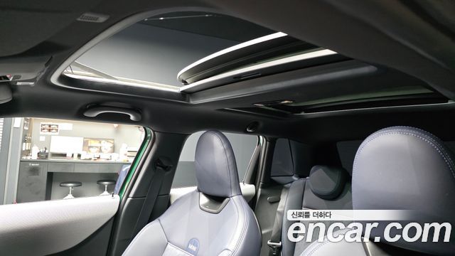 Mini Cooper 2025 — photo 25