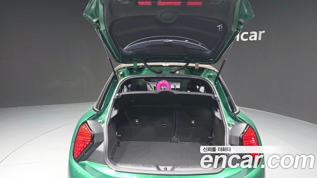 Mini Cooper 2025 — photo 26