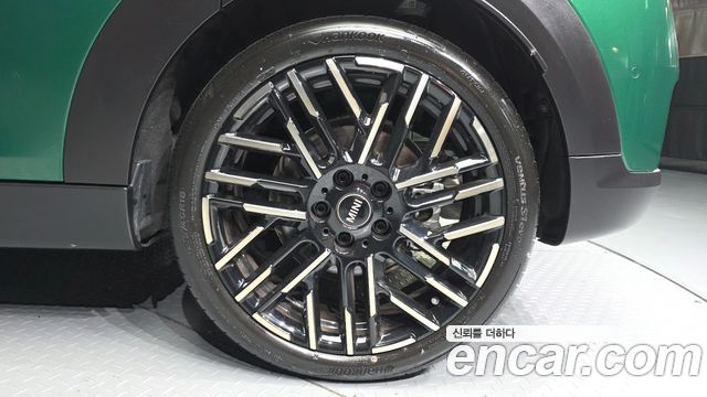 Mini Cooper 2025 — photo 7