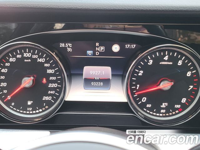 Mercedes-Benz E-Class 2020 — photo 6
