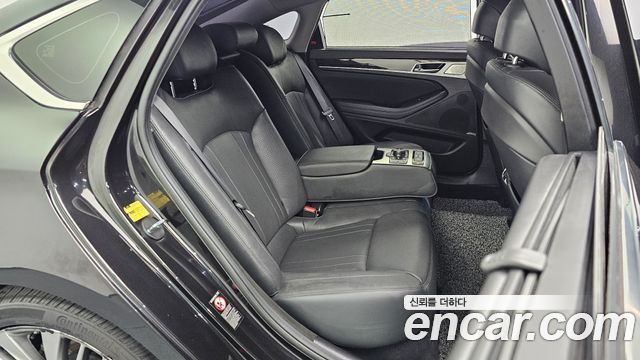 Genesis G80 2018 — photo 11
