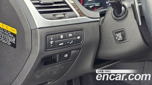 Genesis G80 2018 — photo 16