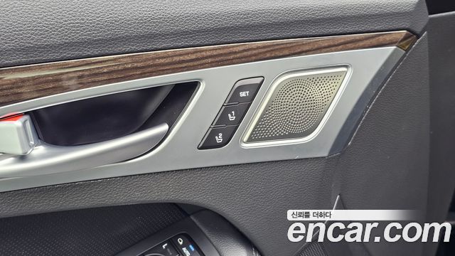 Genesis G80 2018 — photo 17