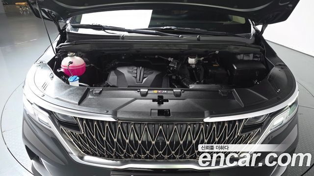 Kia Canival 2021 — photo 6