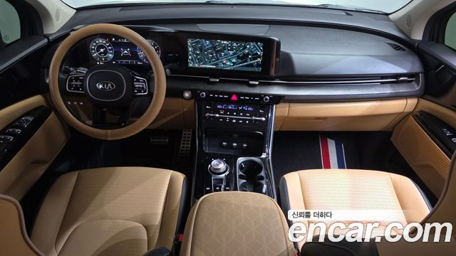 Kia Canival 2021 — photo 10