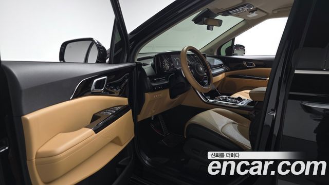 Kia Canival 2021 — photo 13