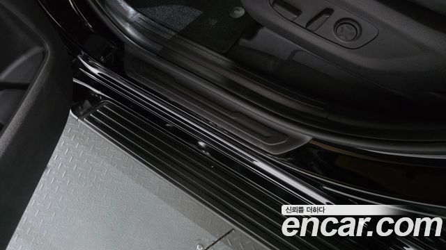 Kia Canival 2021 — photo 23