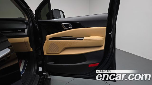 Kia Canival 2021 — photo 14