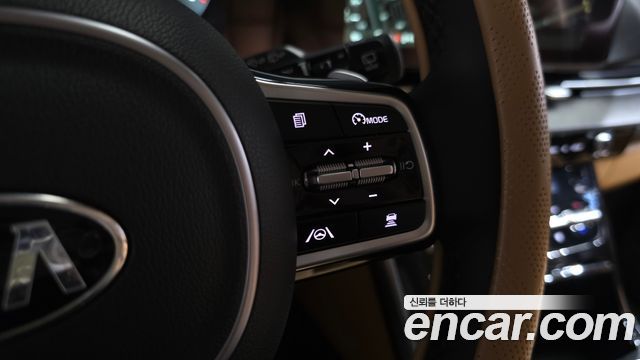 Kia Canival 2021 — photo 28