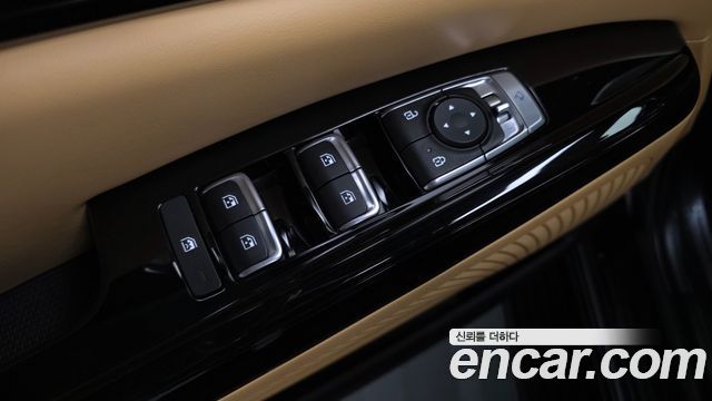 Kia Canival 2021 — photo 33