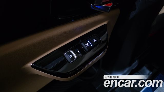 Kia Canival 2021 — photo 34