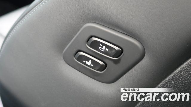 Hyundai Santafe 2022 — photo 21