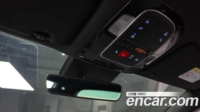 Hyundai Santafe 2022 — photo 25