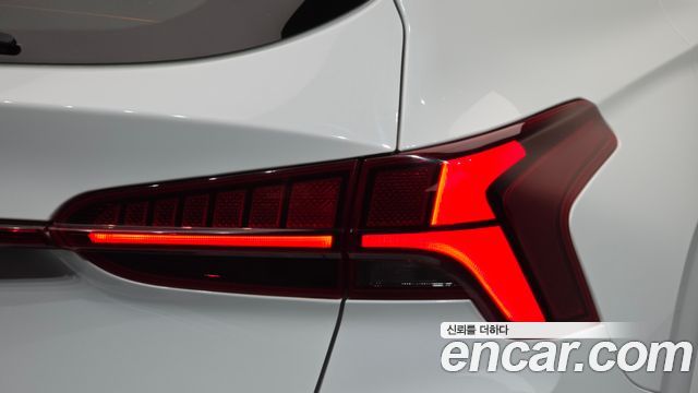 Hyundai Santafe 2022 — photo 9