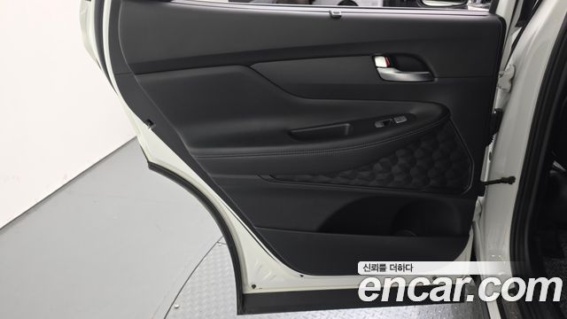Hyundai Santafe 2022 — photo 15