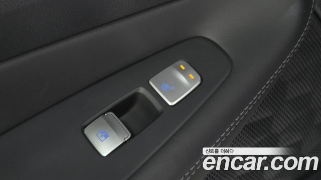 Hyundai Santafe 2022 — photo 30