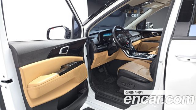 Kia Canival 2021 — photo 10