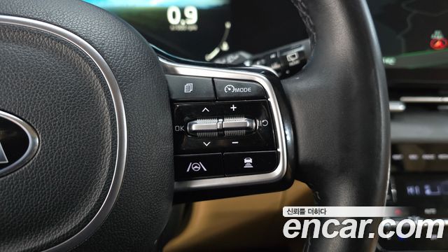 Kia Canival 2021 — photo 14