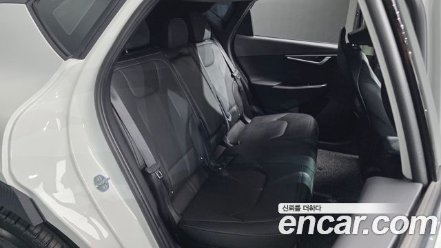 Kia EV6 2022 — photo 18