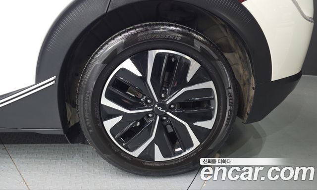 Kia EV6 2022 — photo 7