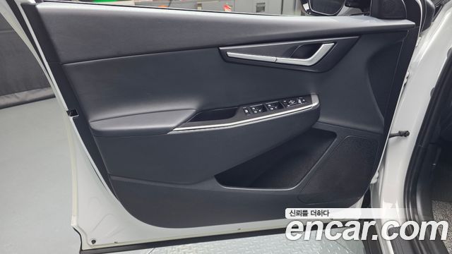 Kia EV6 2022 — photo 14