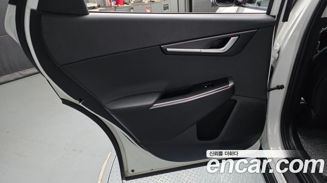 Kia EV6 2022 — photo 15