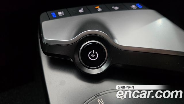 Kia EV6 2022 — photo 28