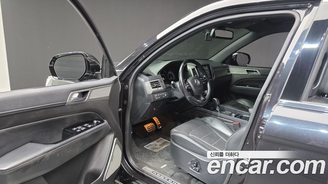 KG Mobility Rexton 2018 — photo 13