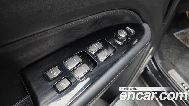 KG Mobility Rexton 2018 — photo 19