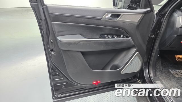 KG Mobility Rexton 2018 — photo 14