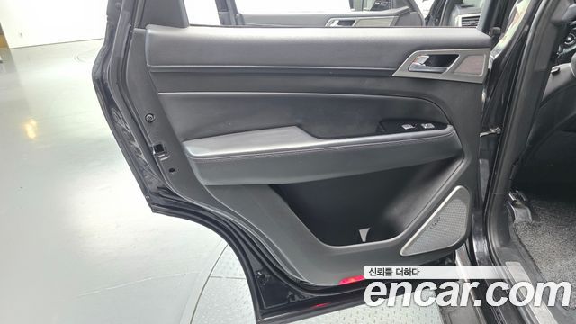 KG Mobility Rexton 2018 — photo 15