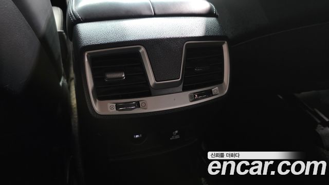 KG Mobility Rexton 2018 — photo 31
