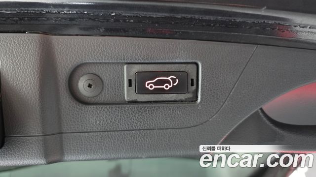 KG Mobility Rexton 2018 — photo 32