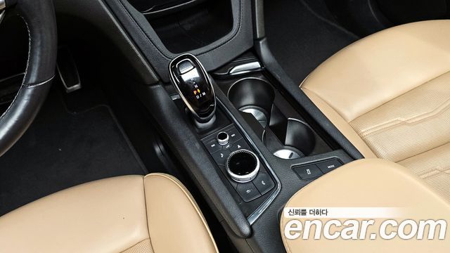 Cadillac XT6 2022 — photo 9