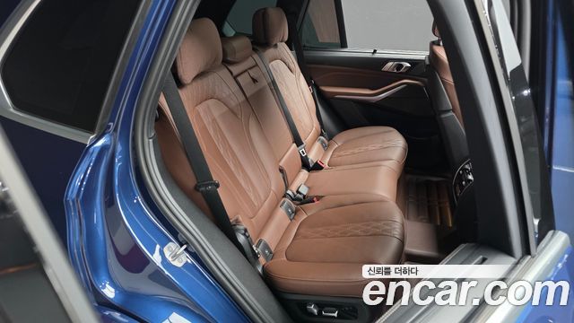 BMW X5 2023 — photo 17
