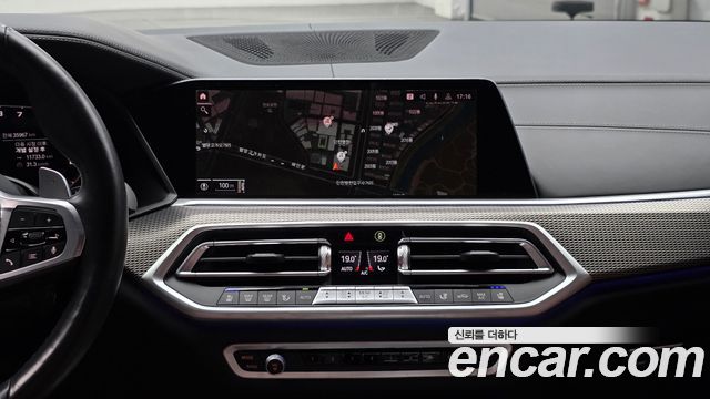 BMW X5 2023 — photo 18