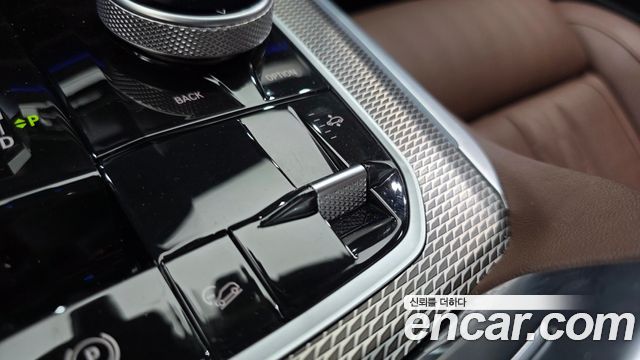 BMW X5 2023 — photo 28