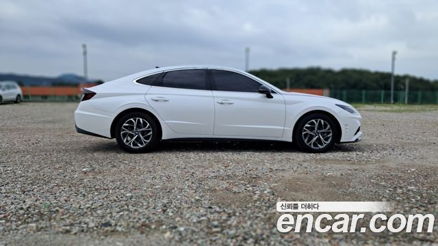 Hyundai Sonata 2022 — photo 7
